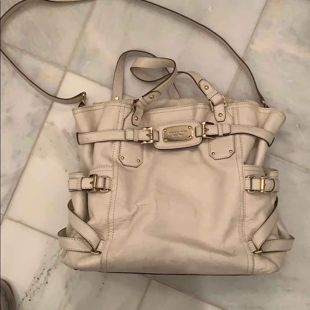 White Michael Kors purse bag